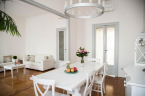 Гостиница Adelaide Central Apartment  Милан